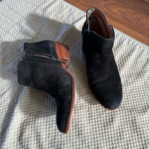 SAM EDELMAN Suede Ankle Booties 6.5